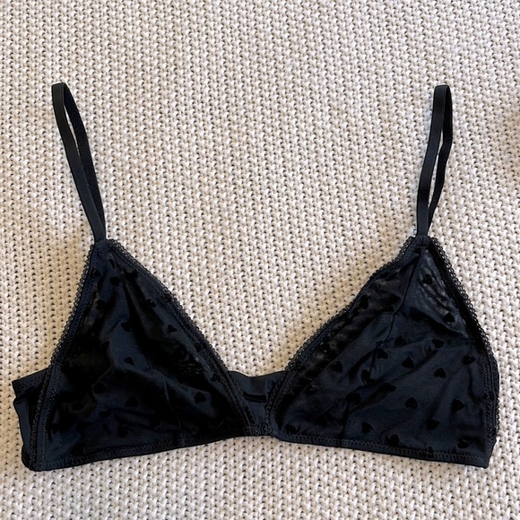 COPY - Set of two Flirty Bralettes - Picture 2 of 13
